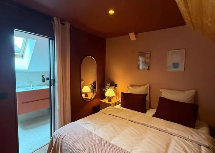Loges De شانا