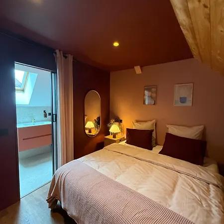 Loges De Chanaz