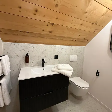 Loges De * 샤나